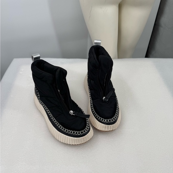 Black and Silver High-Top Sneakers - Picture 1 of 4